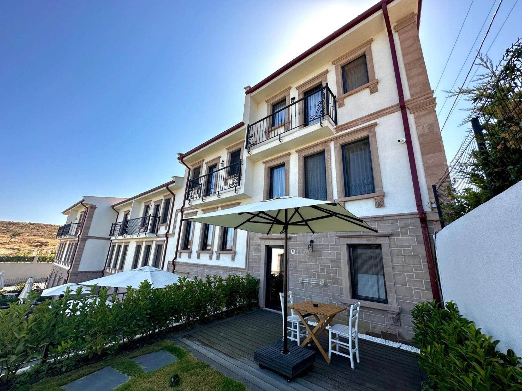 Oikos Bozcaada Aparthotel Exterior photo